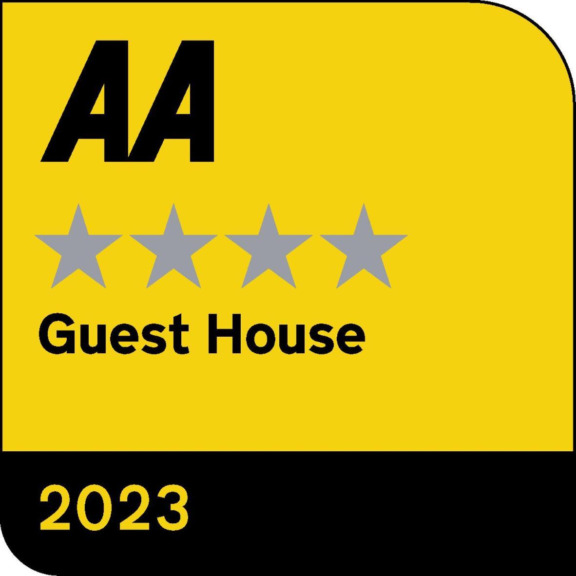Lion House Bed & Breakfast With Restaurant Combe Martin Bagian luar foto